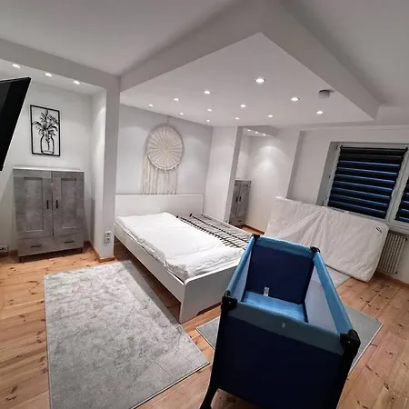 Ferienwohnung Am Herzplatz 2 * メンメルスドルフ