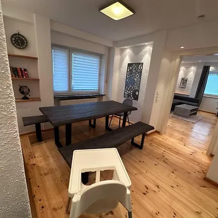 Ferienwohnung Am Herzplatz 2 メンメルスドルフ